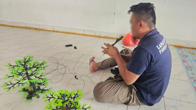 Warga Binaan Lapas Pangkalpinang Sulap Kantong Plastik Bekas dan Spunbond Jadi Bonsai